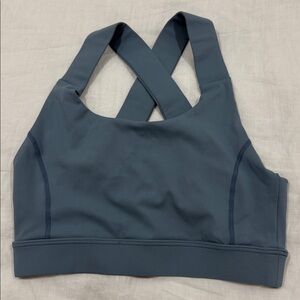 NWOT Glyder Blue Sports Bra Size Medium no padding.